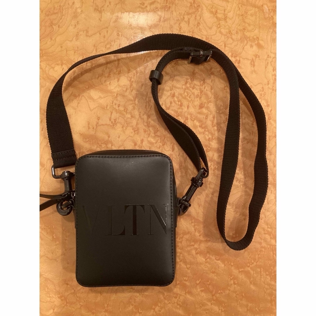 VALENTINO - 【極美品:早い者勝ち】VLTN レザー スモール クロスボディ