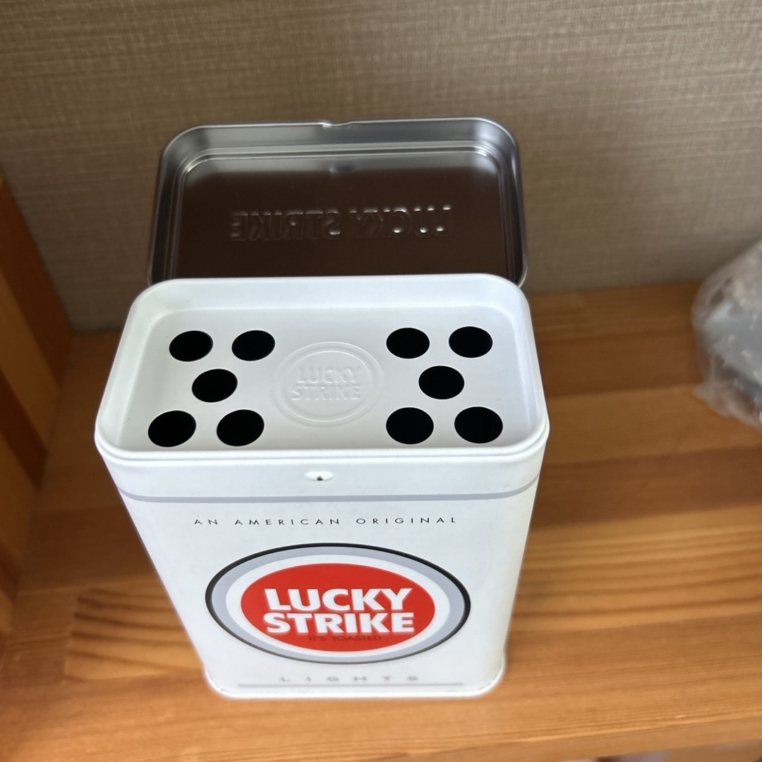 ラッキーストライク 缶 灰皿の通販 by torachan's shop｜ラクマ