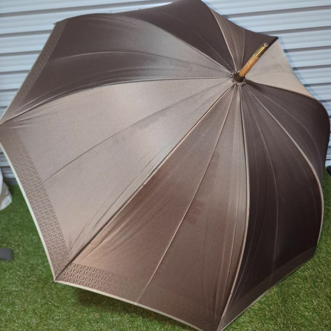 ⭐️正規品 FENDI フェンディ 長傘 雨傘 FF ズッカ柄 木製 イタリア製