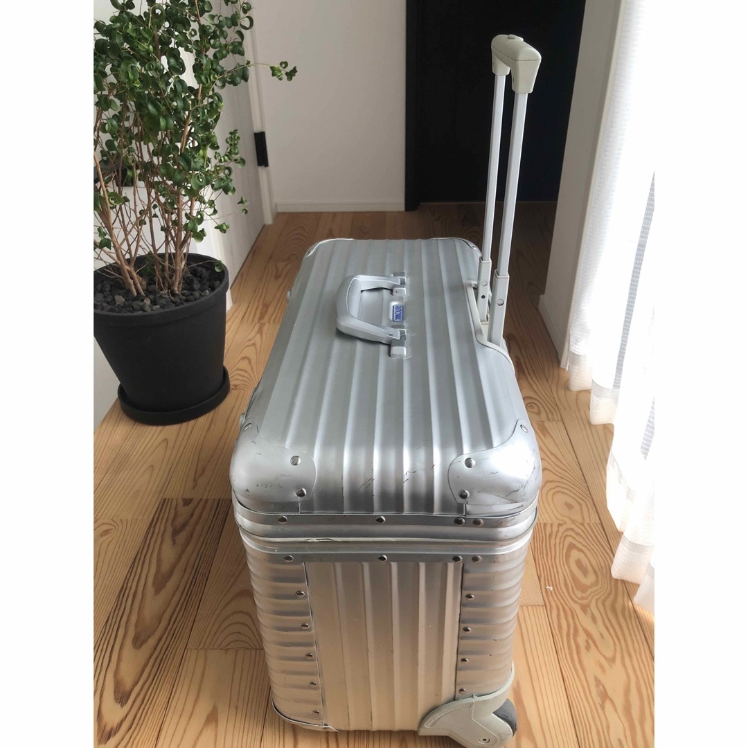 RIMOWA - 美品 RIMOWA/リモワ アルミニウム 旧ロゴ 2輪 パイロット