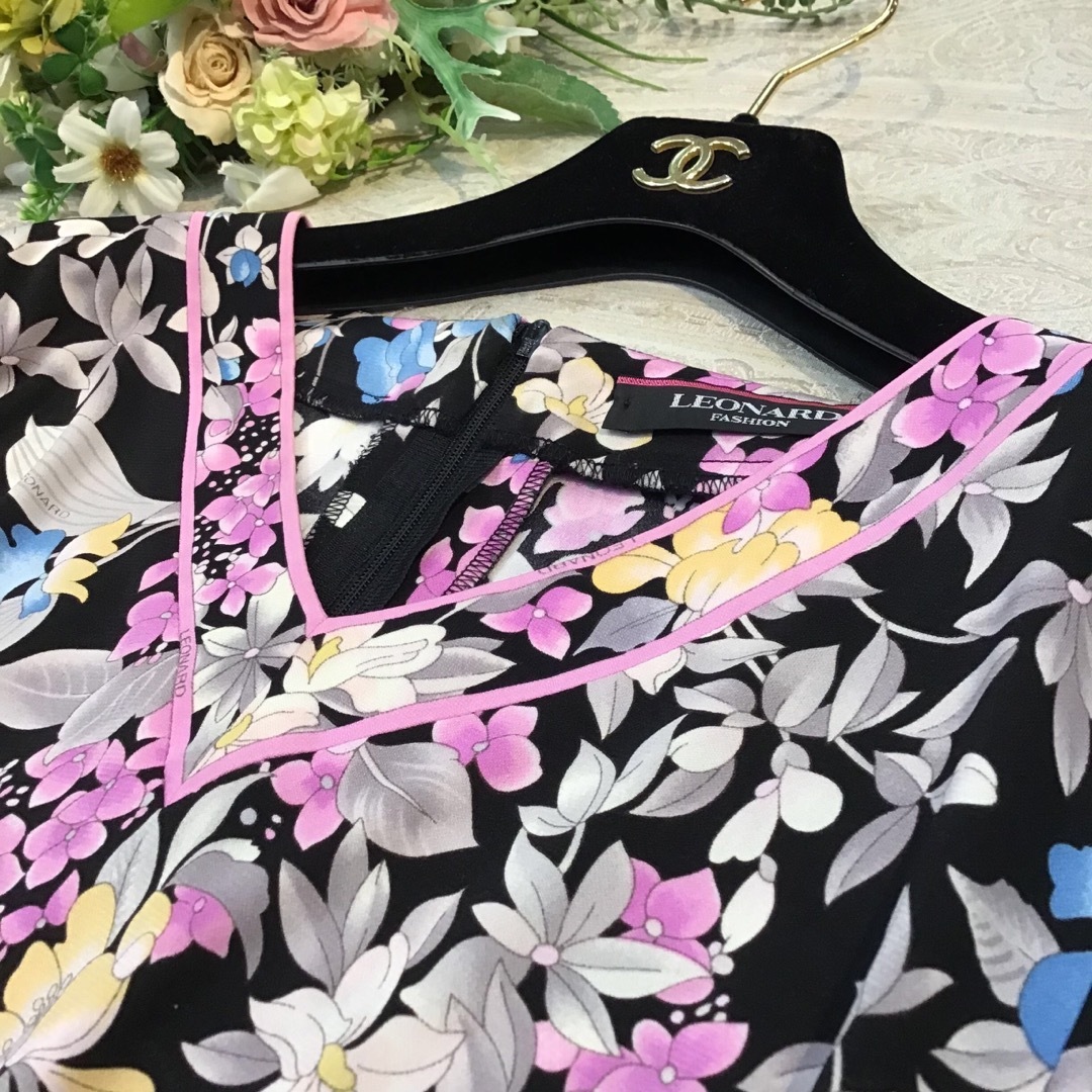 LEONARD FASHION レオナール チュニック 黒地×花柄 42