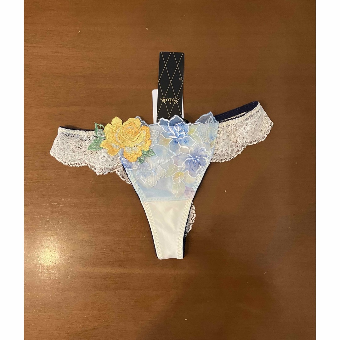 Wacoal - 新品未使用サルート 06グループ C70 OVブラ&ショーツ&ソング