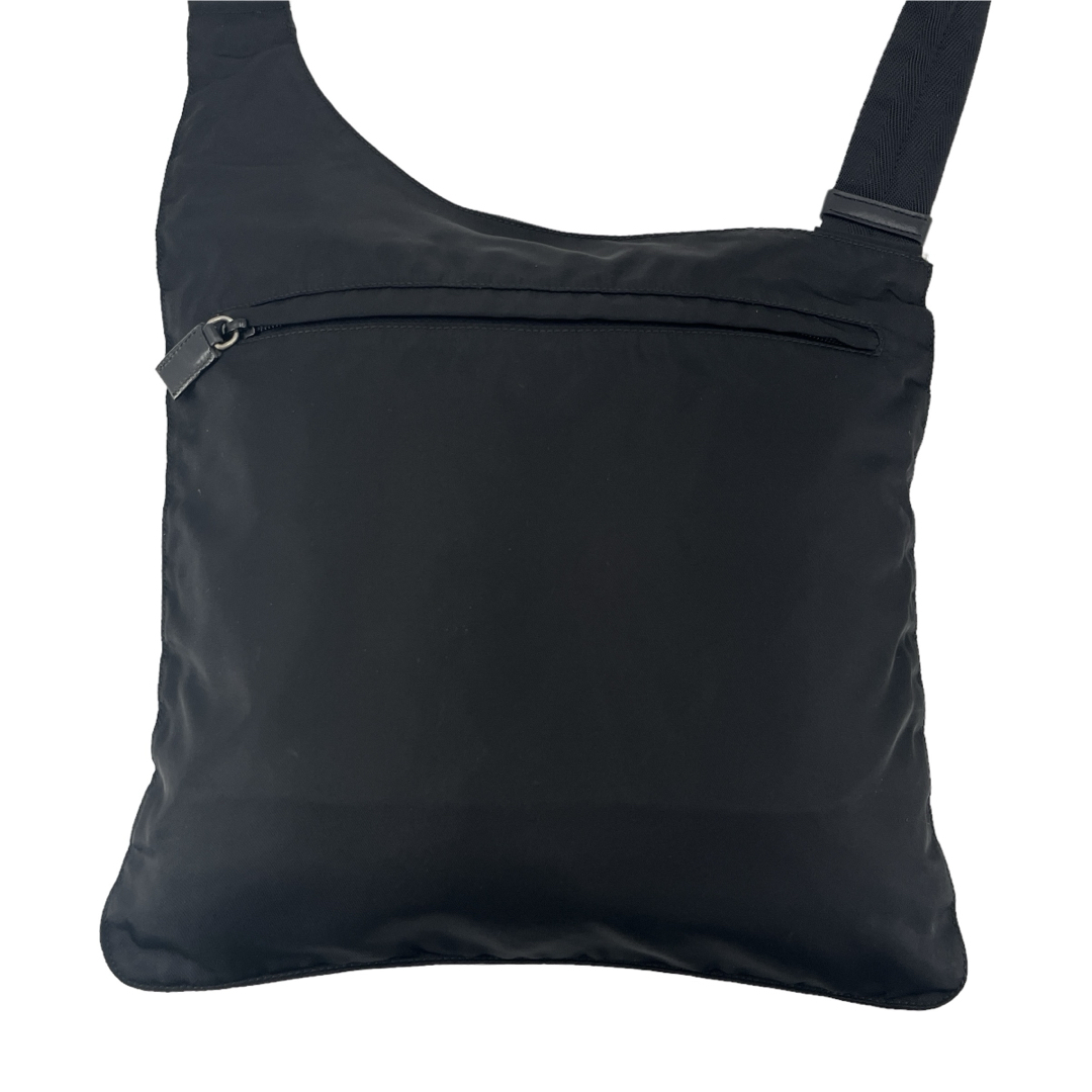 PRADA - プラダ ショルダーバッグ 三角ロゴ 大容量 A4収納可 男女兼用