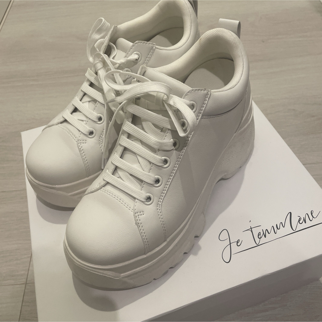 インスタグラマー鈴木亜美さんプロデュース厚底スニーカーMの通販 by