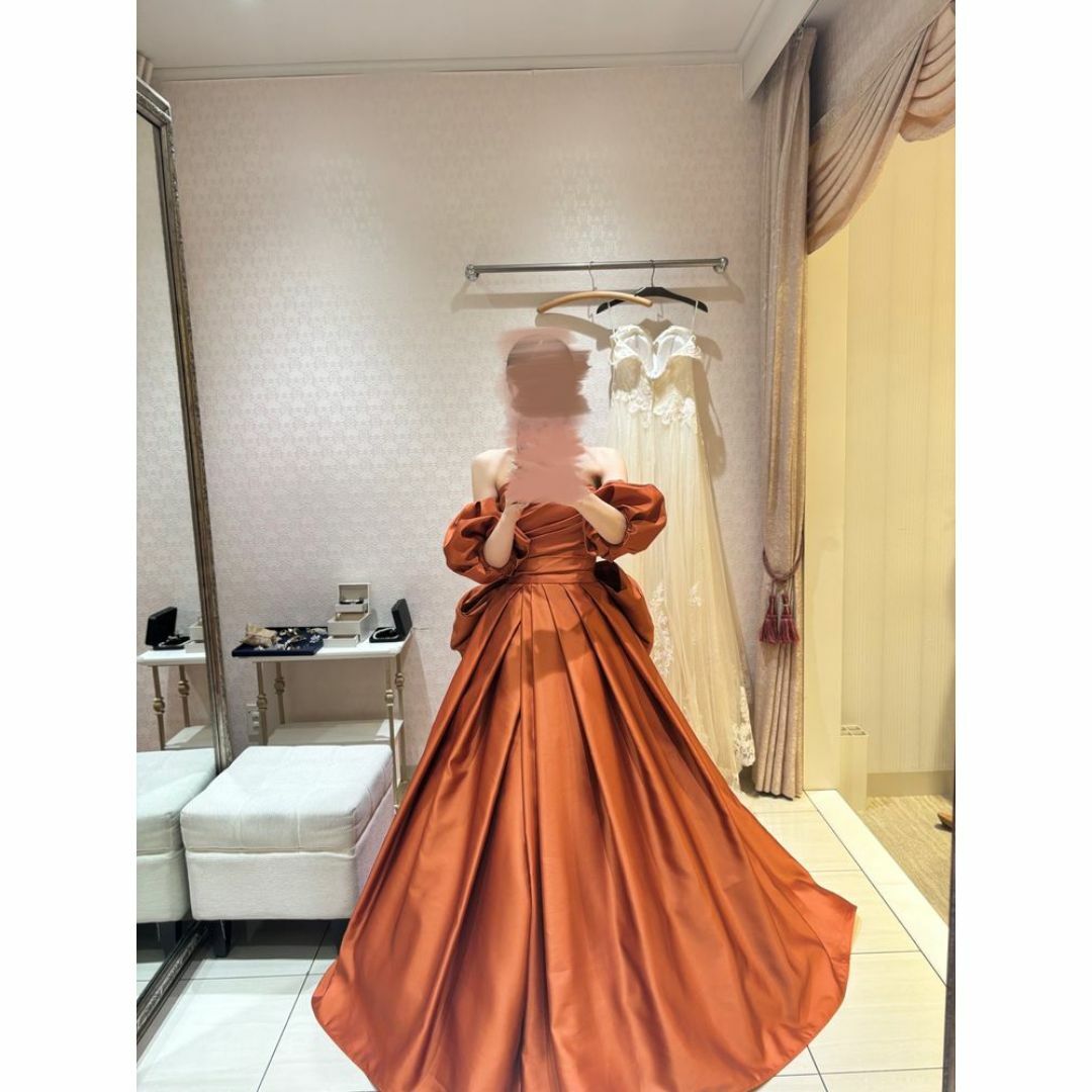 人気上昇！カラードレス テラコッタ色 オフショルダー 豪華なバック