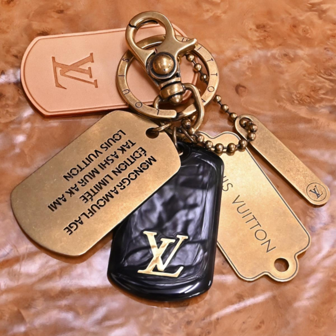 Louis Vuitton キーホルダー スタッズ付き 保存袋付き