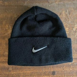 NIKE - ラジオ菅田 菅田将暉 NIKE ビーニー ニット帽 スウッシュ 刺繍