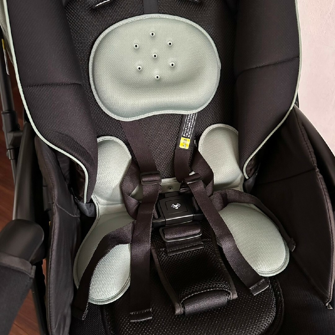 Aprica - 超美品 限定モデル アップリカ ラクーナクッション AE