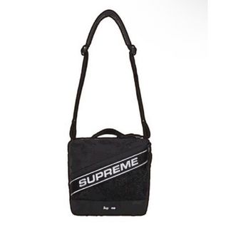 Supreme（メッセンジャーバッグ）のフリマアイテム一覧