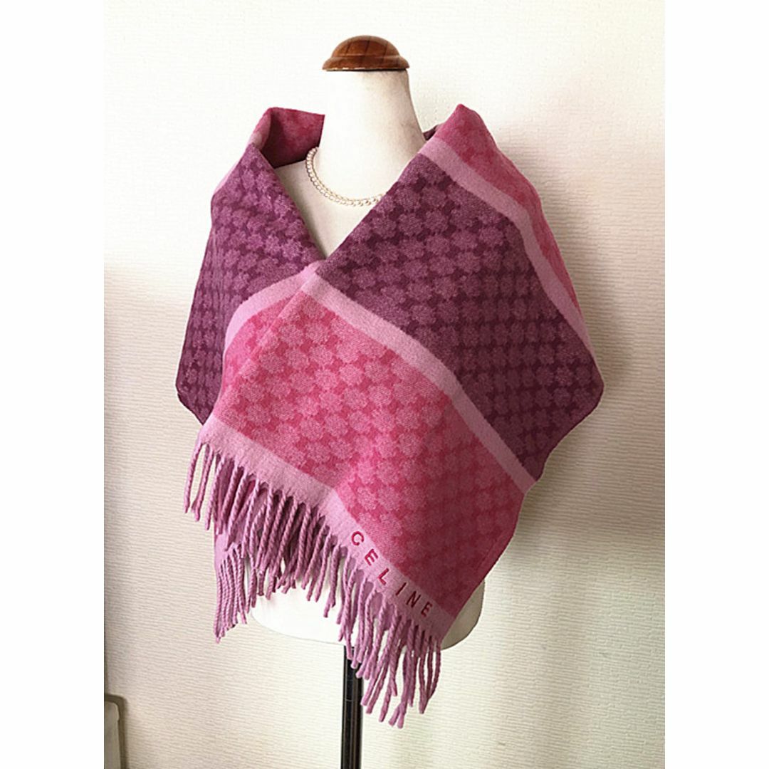 CELINE - 未使用に近い超人気☆CELINEセリーヌ☆マカダム柄☆マフラー