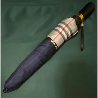 BURBERRY - 未使用 タグ付き バーバリー 雨傘 折りたたみ傘の通販 by