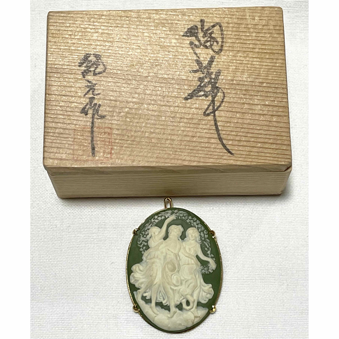 ③【TOHCA】陶華 紀元作 カメオ ブローチ(ペンダント トップ)陶器の