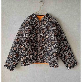 新品タグ付き！リバーシブル花柄キルティングジャケットの通販 by