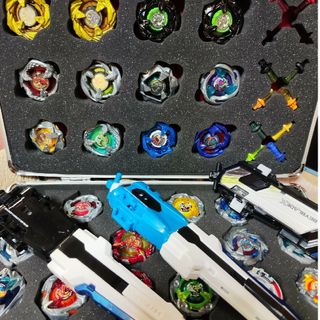 Takara Tomy - 週末限定価格！ベイブレードX引退品！66個＋αまとめ売り