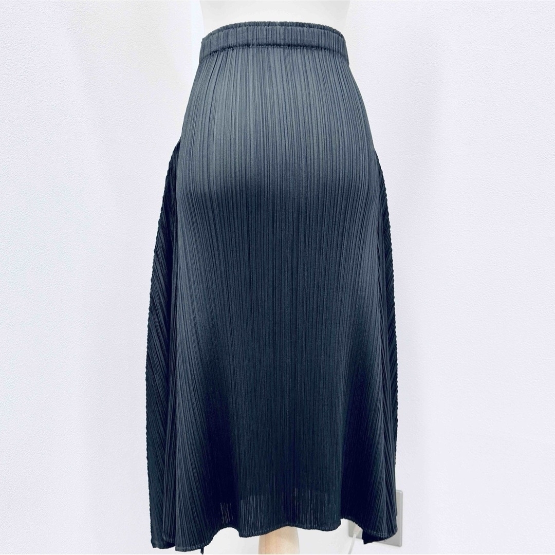 PLEATS PLEASE ISSEY MIYAKE - PLEATS PLEASE EFFICIENT SQUARE