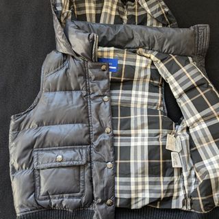BURBERRY BLUE LABEL - バーバリーブルーレーベル ダウンベスト 黒色