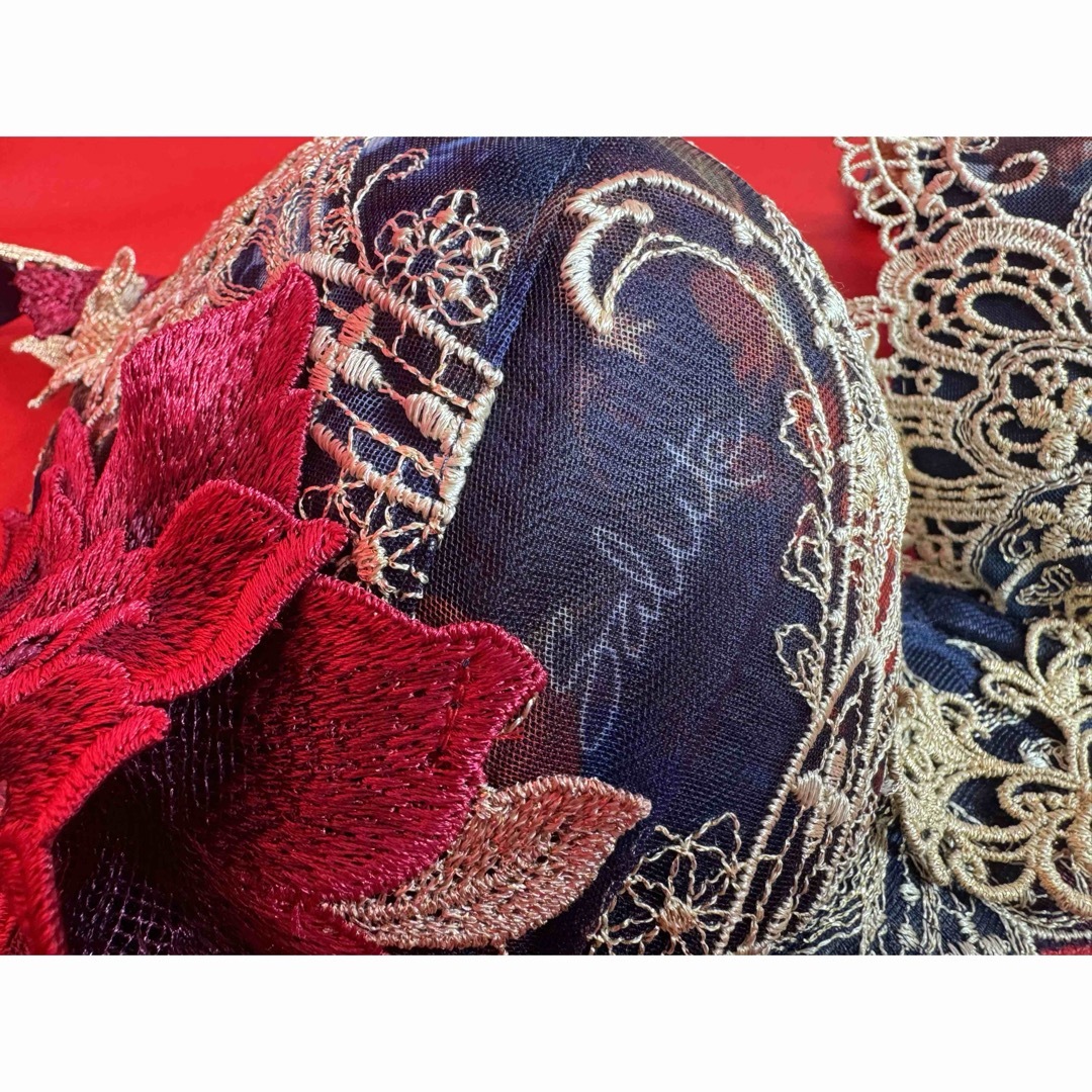 Wacoal - サルート 90グループ オペラ座の怪人 D70&ソングM KO ロゴ