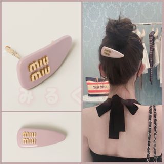 MIU MIU（ヘアアクセサリー ・ ピンク/桃色系）のフリマアイテム一覧