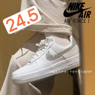 NIKE - 【新品24.5cm】NIKE W エアフォース1'07 ホワイト/シルバーの
