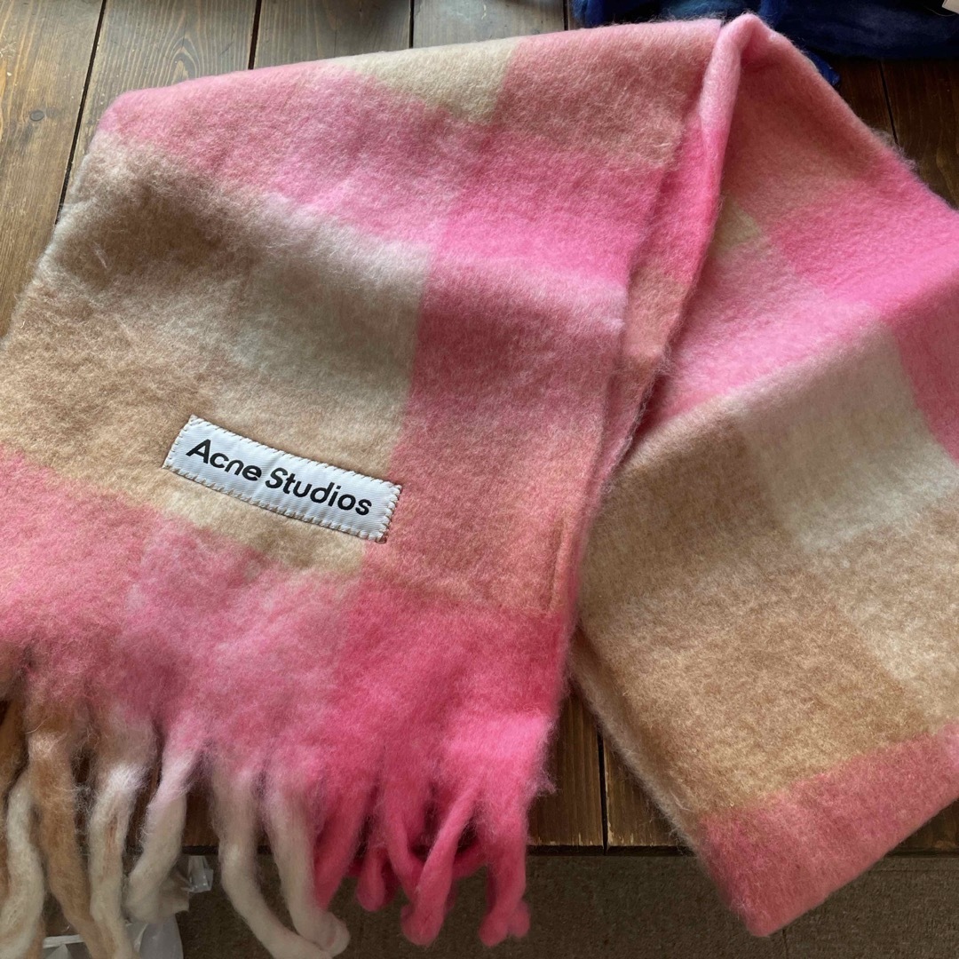 Acne Studios - acnestudiosマフラーショールホワホワピンク🩷ྀིの通販
