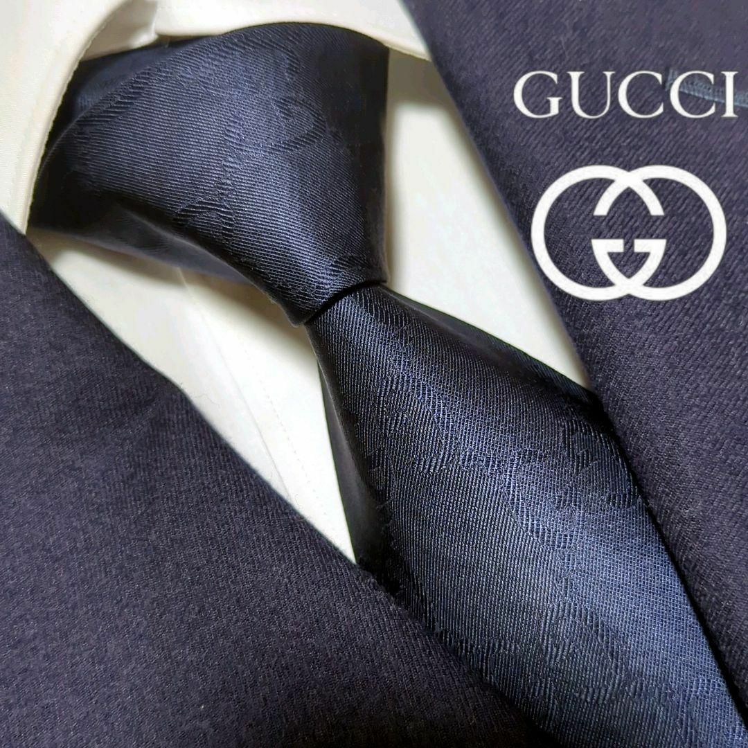 GUCCI - 美品 グッチ ネクタイ デカロゴ GGチェーン 無地調 ハイ