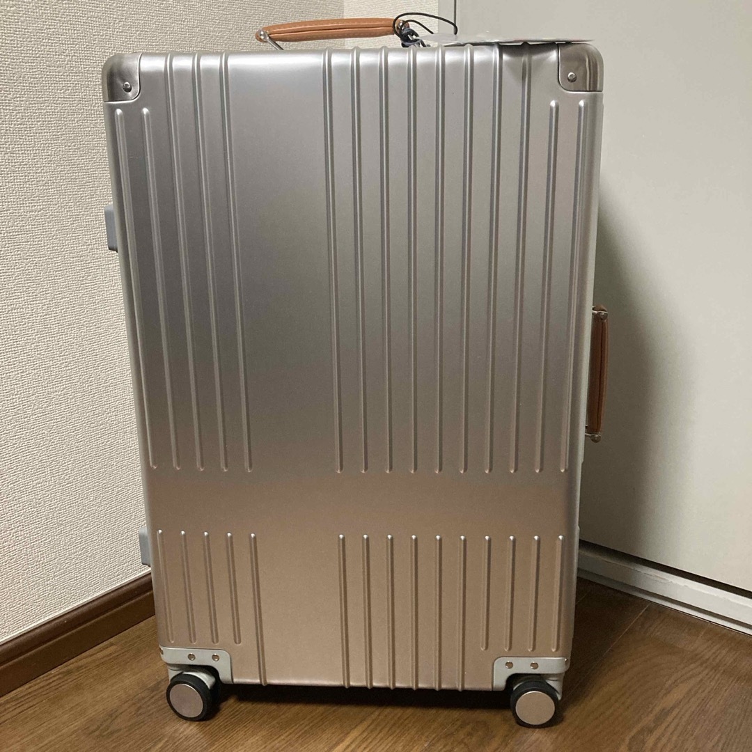 innovator - 【新品・未使用】イノベーター アルミスーツケース 70Lの