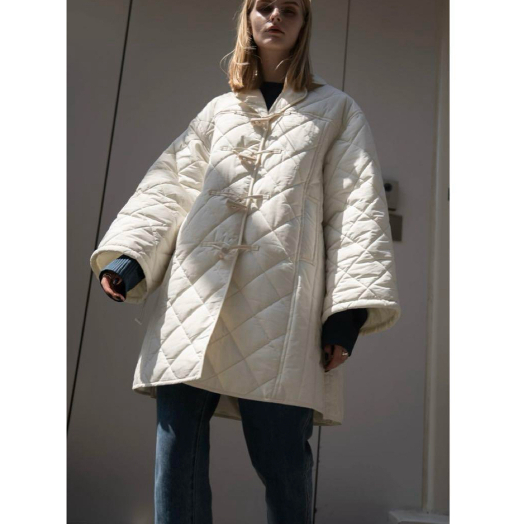 ウィルフリー キルティング トグル ダウン キルティングコート 白の