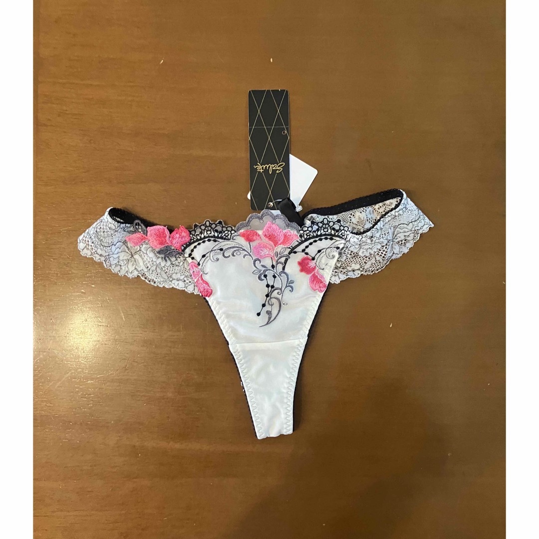 Wacoal - 新品未使用サルート 91グループ C70 IVブラ&ショーツ&ソング