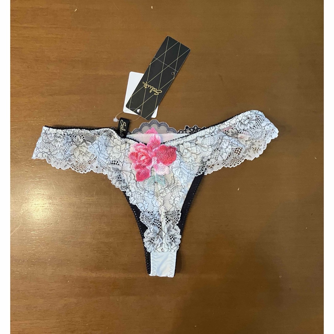 Wacoal - 新品未使用サルート 91グループ C70 IVブラ&ショーツ&ソング