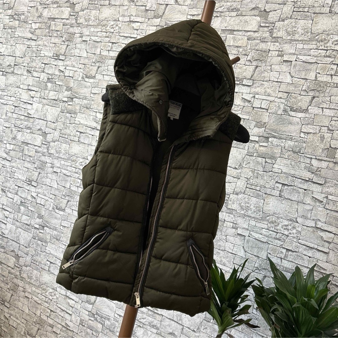 ZARA - フード付きダウンベストの通販 by ハッピードール｜ザラならラクマ