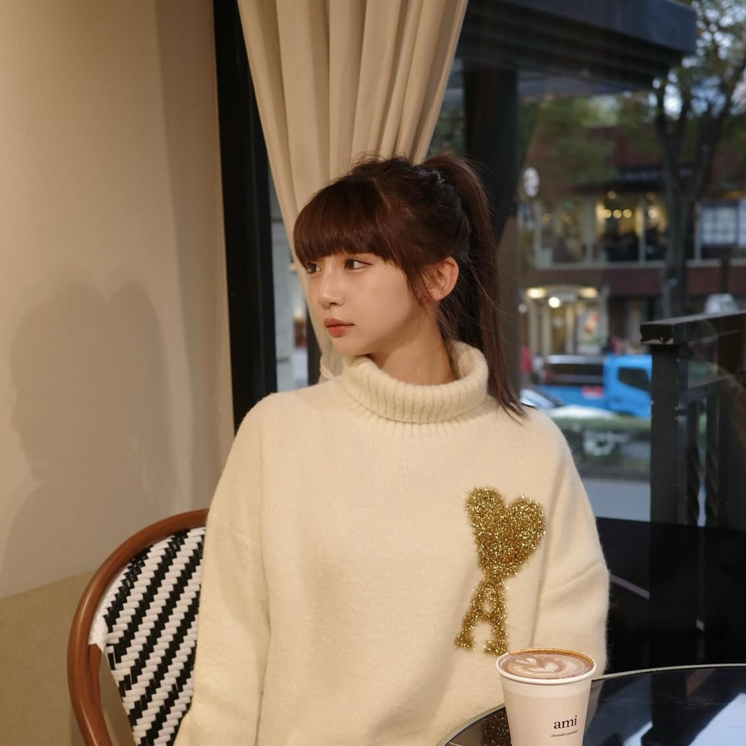 ami - amiparis ホワイト×ゴールド ハート タートルネック L の通販 by