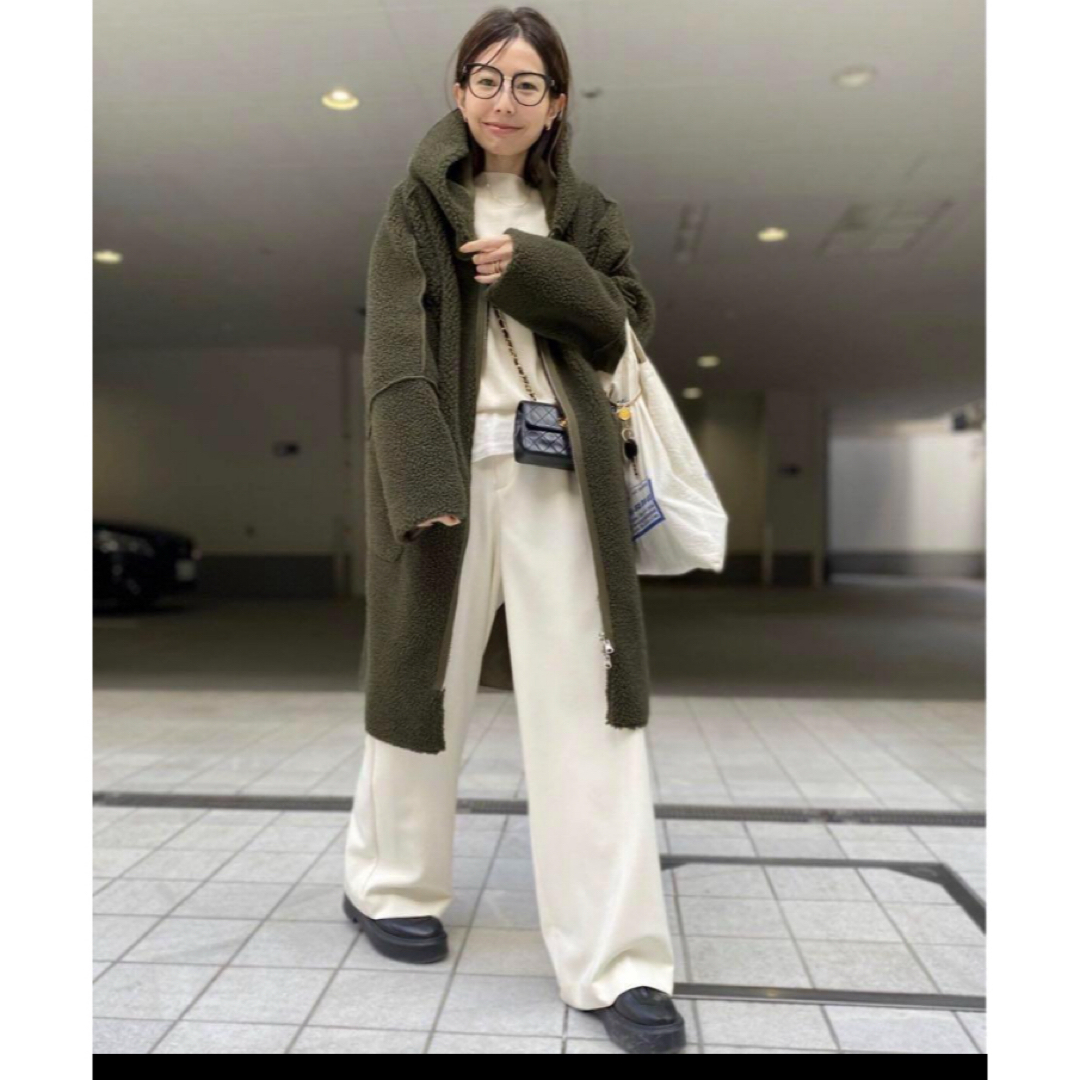 L'Appartement DEUXIEME CLASSE - LOU Andrea/ルーアンドレア MOUTON