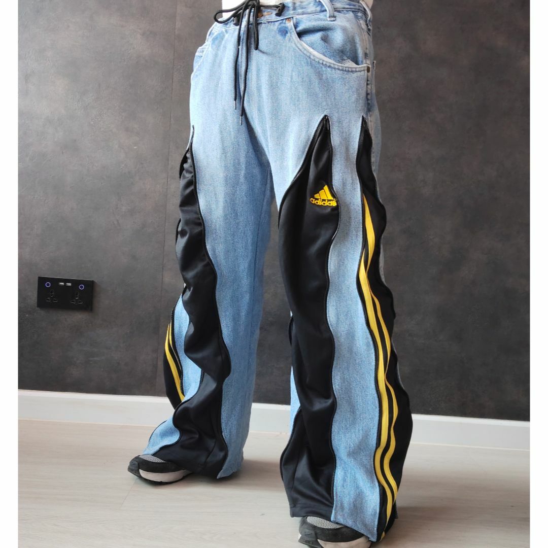 アディダス リメイクパンツ デニムジーンズ 4ジッパーの通販 by たっき