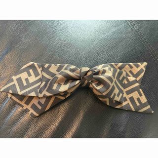 FENDI（バレッタ/ヘアクリップ）のフリマアイテム一覧