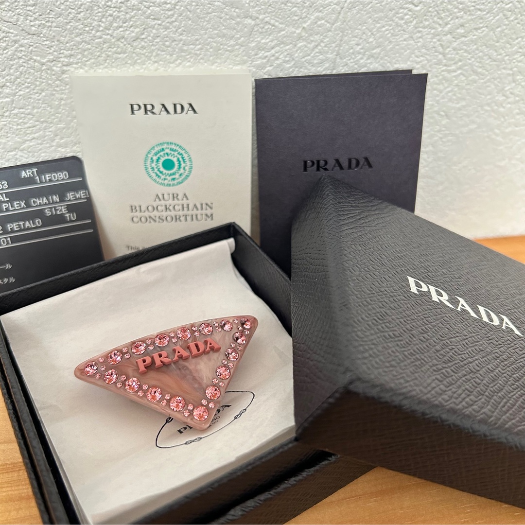 PRADA - 未使用 正規品 プラダ ヘアクリップ バレッタ ヘアアクセ 三角