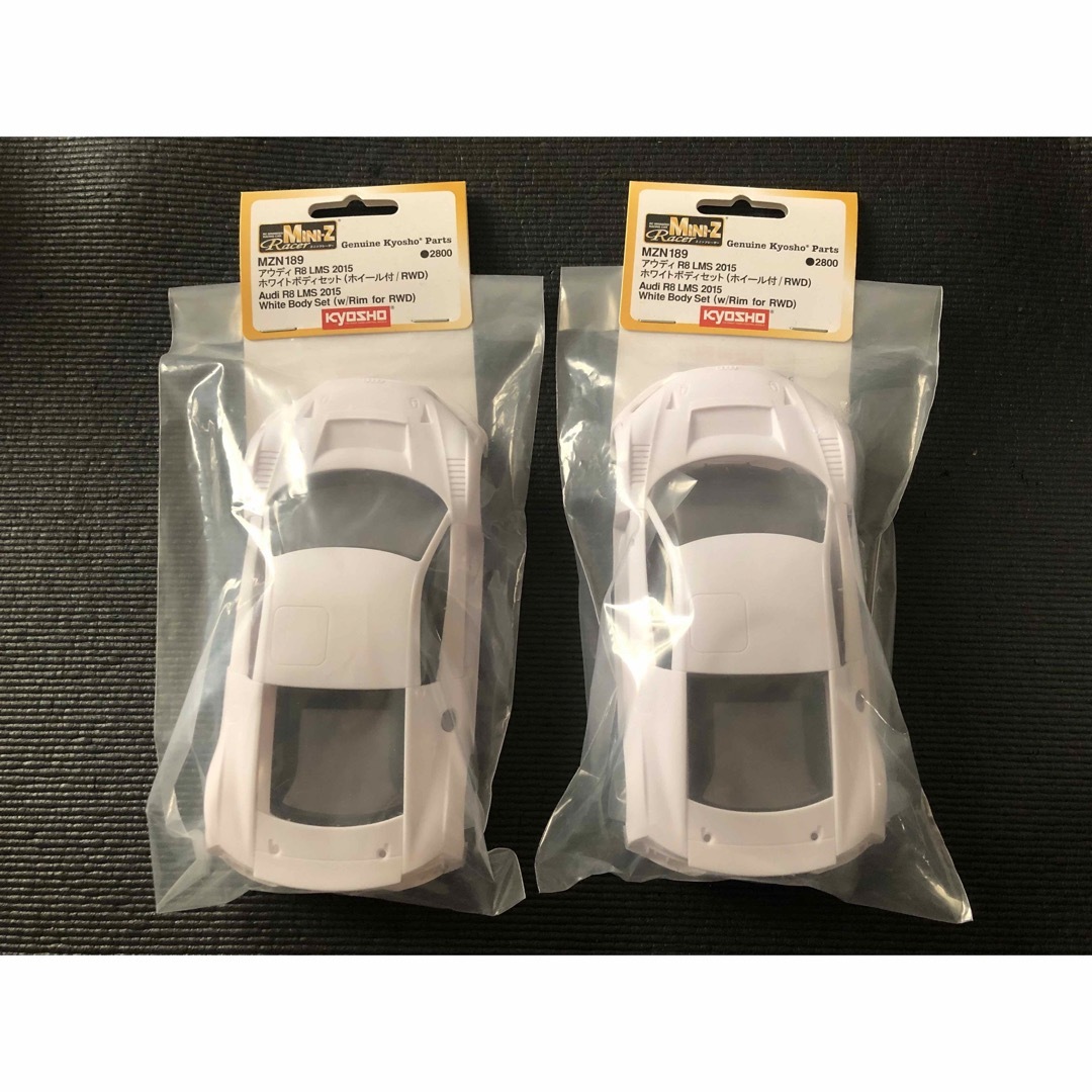 京商 - ミニッツ ホワイトボディ アウディR8 LMS2015 2台. MZN188の