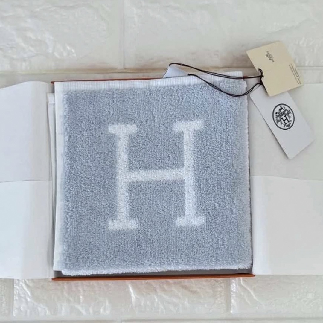 HERMES - エルメス アヴァロン タオルハンカチ 新品未使用 タグ付き お