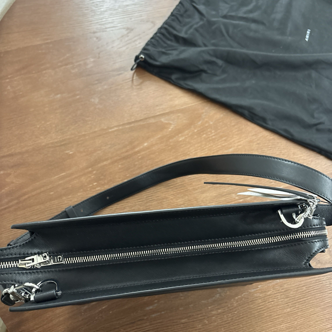 AMIRI - 黒 AMIRI ショルダーバッグ レザー ブラックの通販 by