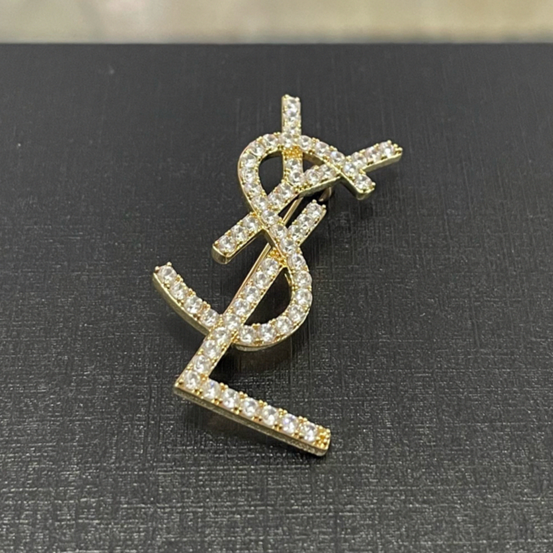 Yves Saint Laurent - YSLイブサンローラン ブローチの通販 by