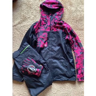 volcom（スノーボード ・ ピンク/桃色系）のフリマアイテム一覧