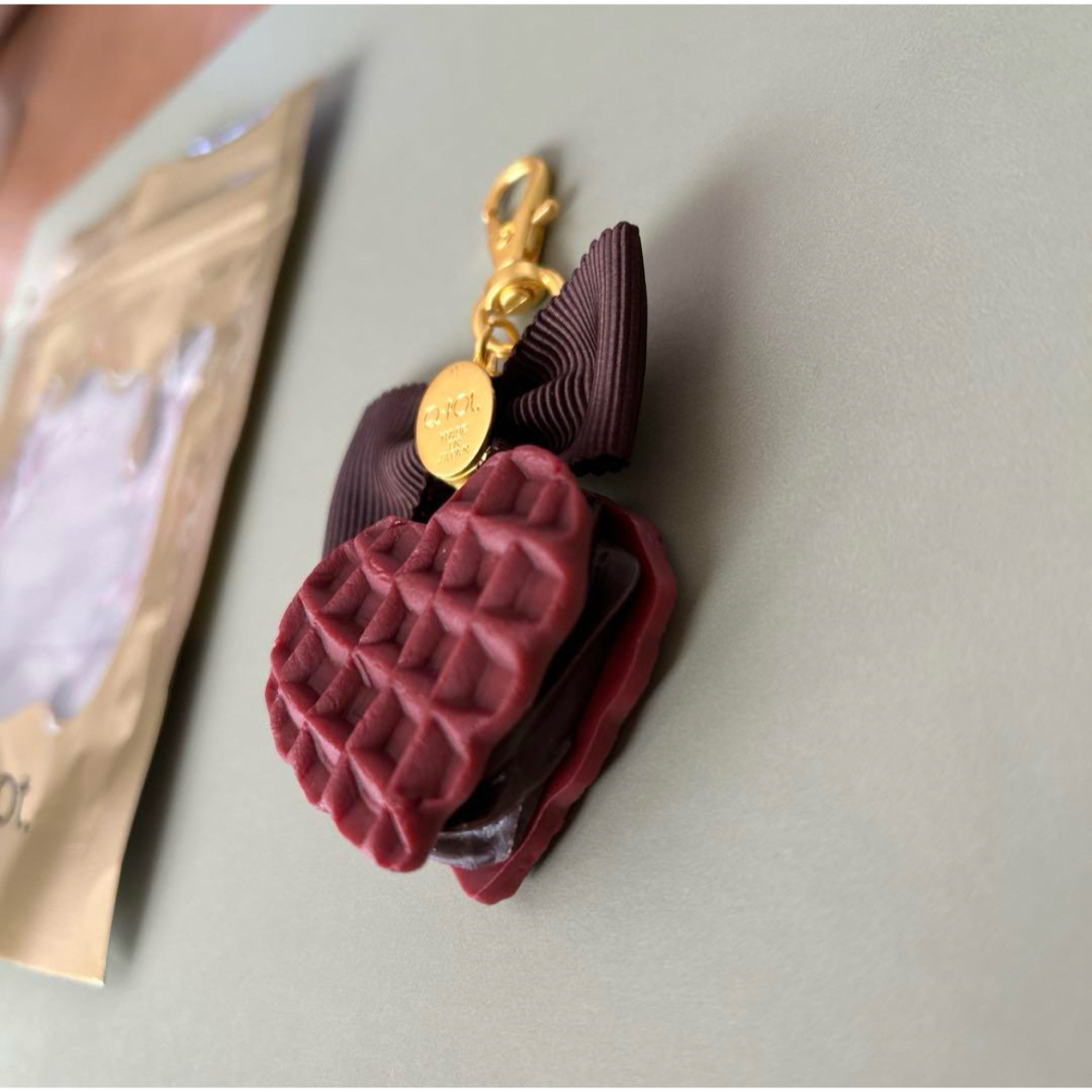 Q-pot. - 【新品】Q-pot ストロベリーワッフル バッグチャームの通販