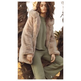 SeaRoomlynn（毛皮/ファーコート）のフリマアイテム一覧