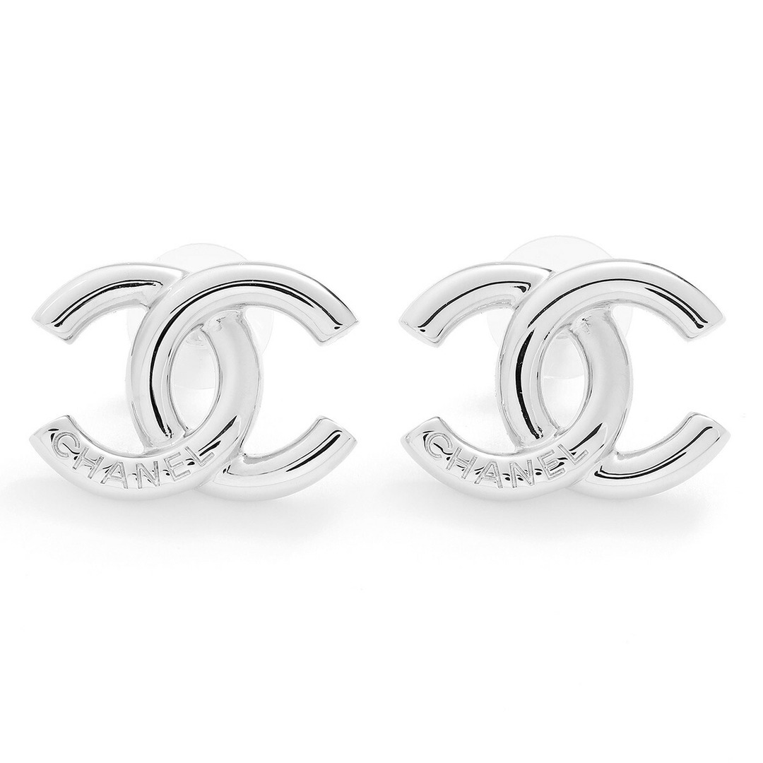 CHANEL - 新品 シャネル CHANEL ピアス ロゴピアス シルバーの通販 by