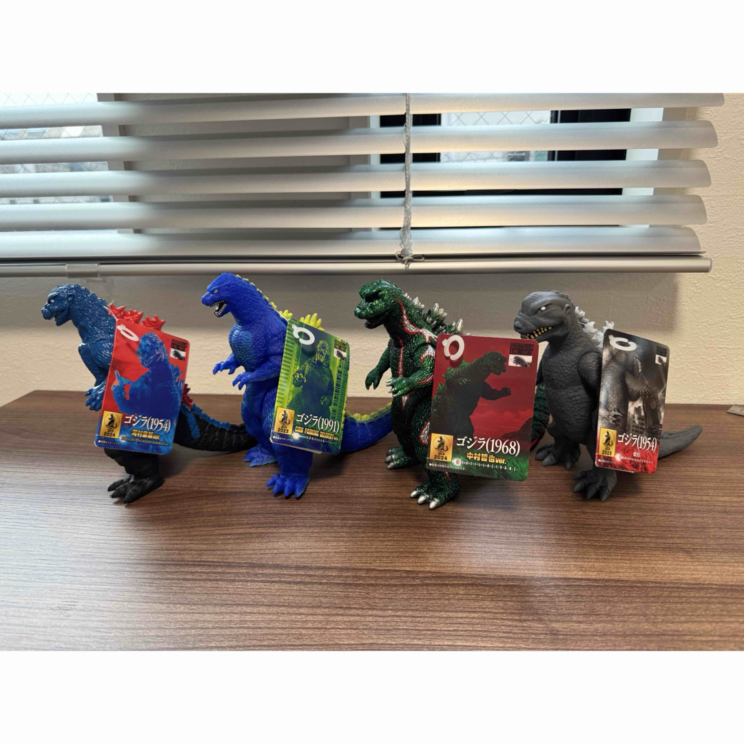 ゴジラ ・機龍・ガイガンフィギュア4体セット 楽天市場】機 龍 ゴジラ