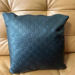 GUCCI（クッション）のフリマアイテム一覧