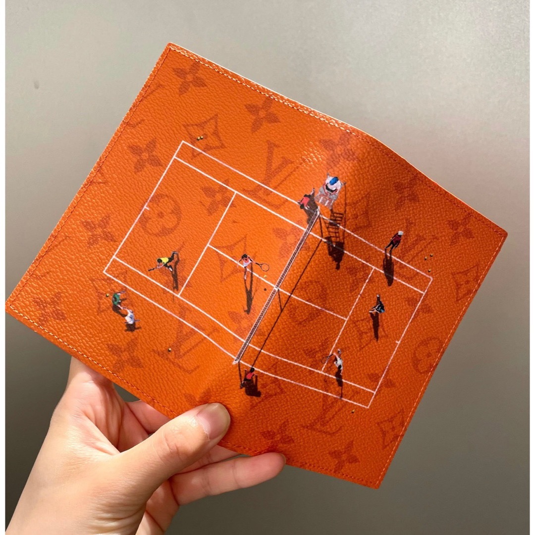 LOUIS VUITTON - ルイヴィトンLVパスポートカバー クーヴェルテュール