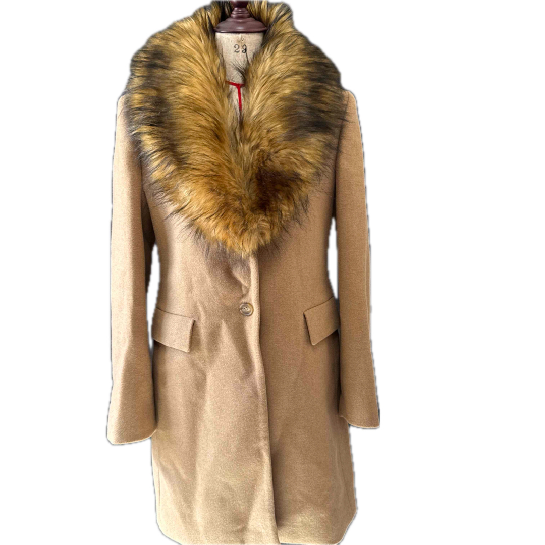 ZARA - ZARAファー付きベージュコートの通販 by kanure's shop｜ザラ