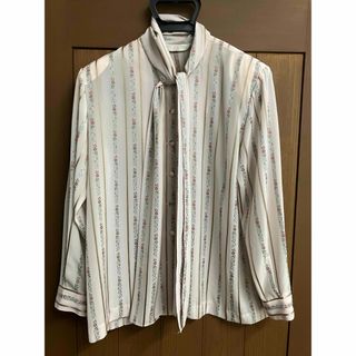 YUKI TORII INTERNATIONAL（トップス）のフリマアイテム一覧