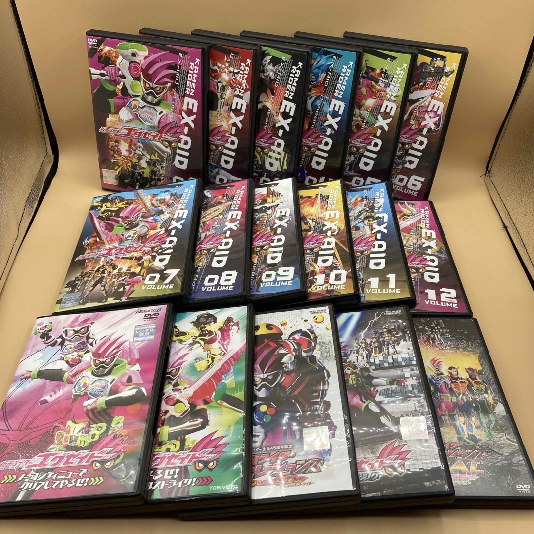 仮面ライダー エグゼイド DVD 全12巻＋5本(劇場版など)の通販 by s