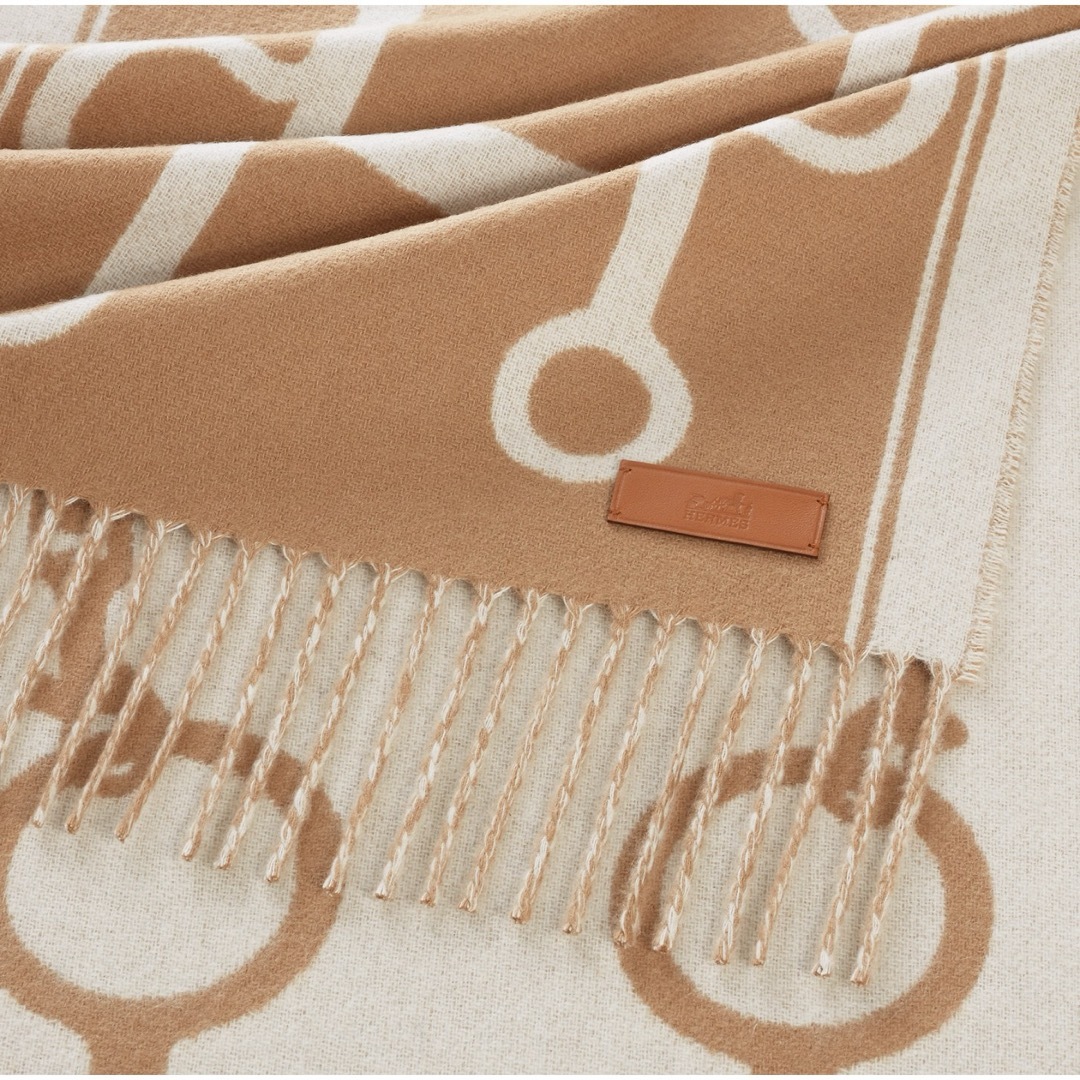 HERMES - 値下げ！新品未使用 エルメス カシミヤマフラー 《モール